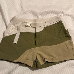 Outdoor Voices Rectrek short Women's Cargo in Olive and tan